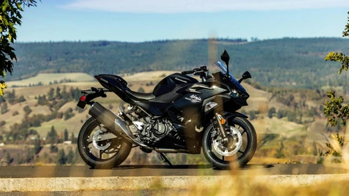 2026 Kawasaki Ninja 500 Launched at Rs 5.76 Lakh Image