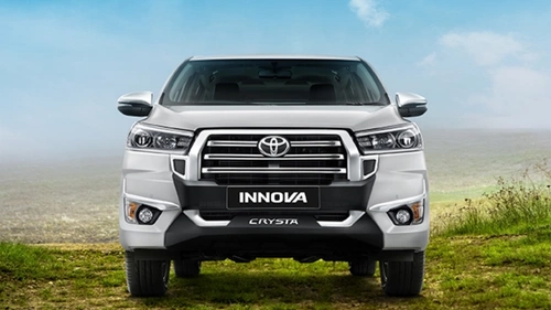 Toyota Innova Crysta Facelift Launched At 19.72 Lakhs Image