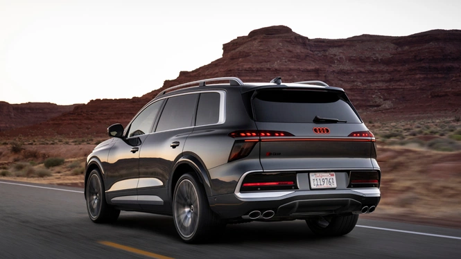 Audi SQ9