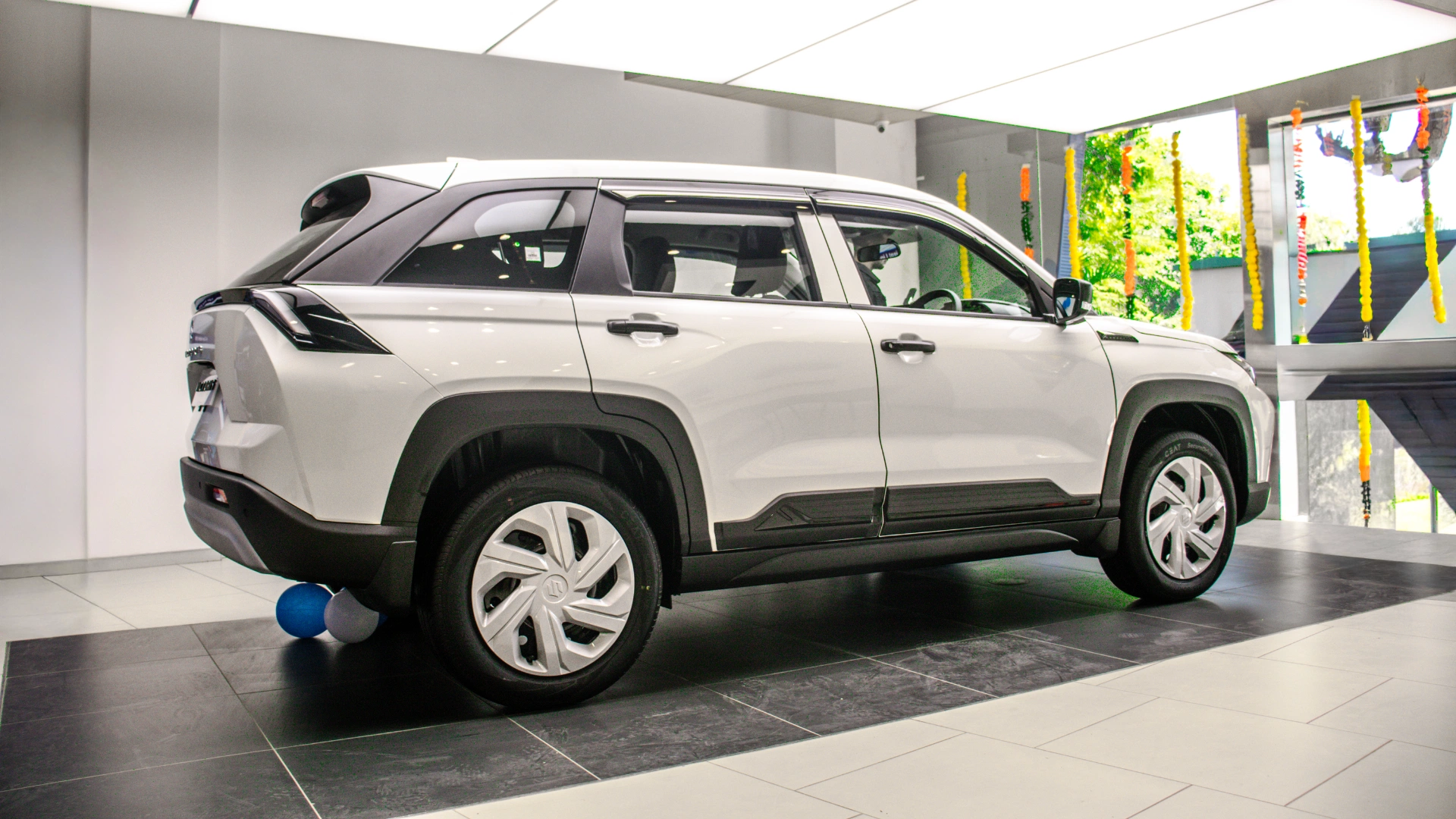 Maruti Suzuki Victoris side rear