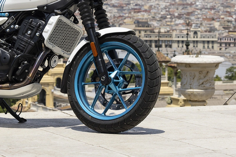 Royal Enfield Guerrilla 450