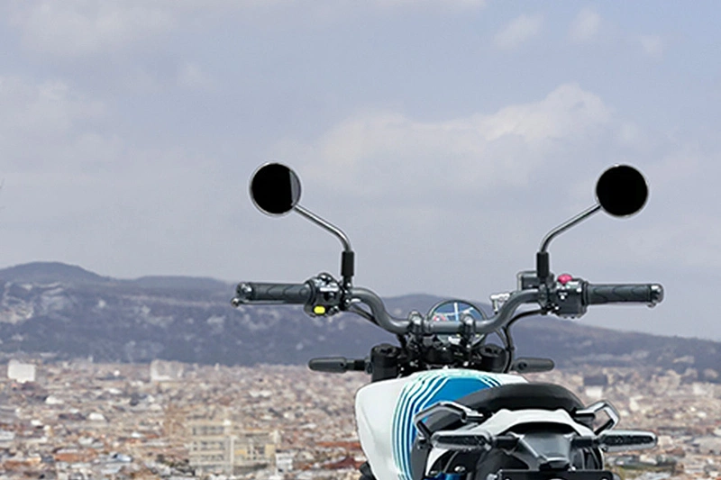 Royal Enfield Guerrilla 450