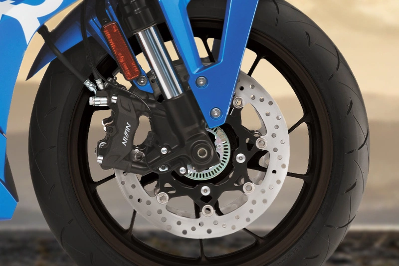 Suzuki GSX-8R