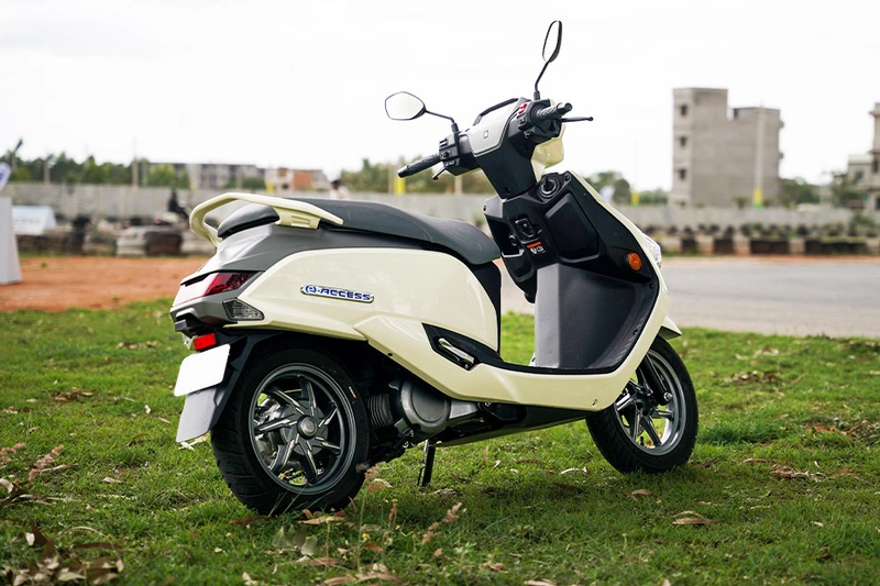 Suzuki e Access