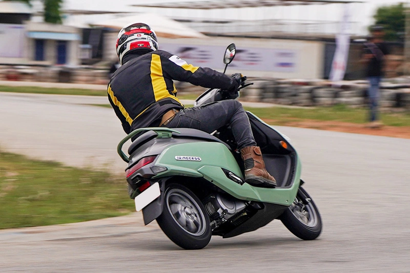 Suzuki e Access
