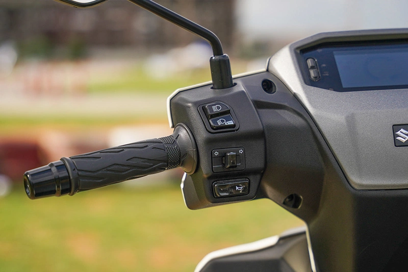 Suzuki e Access