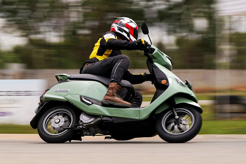 Suzuki e Access