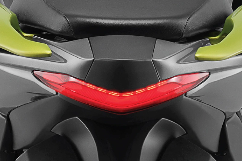 Suzuki Gixxer SF
