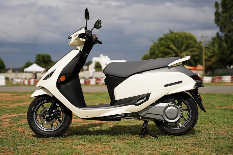 Suzuki e Access