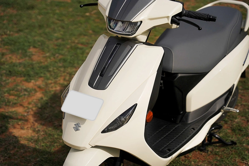 Suzuki e Access