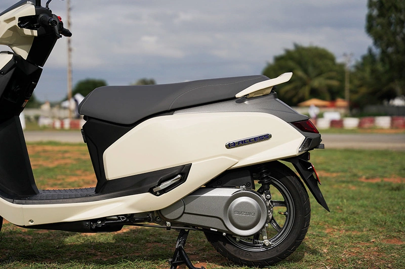 Suzuki e Access