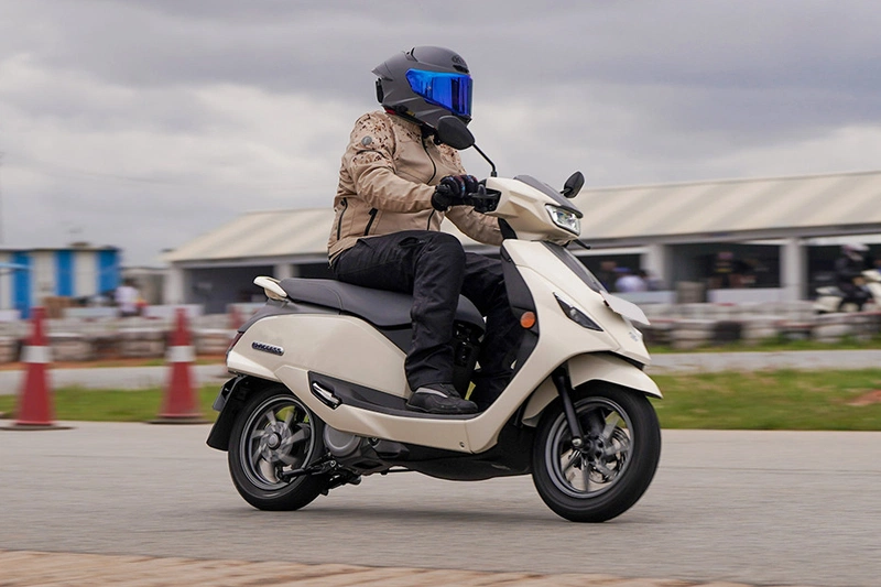 Suzuki e Access