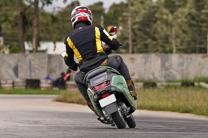 Suzuki e Access