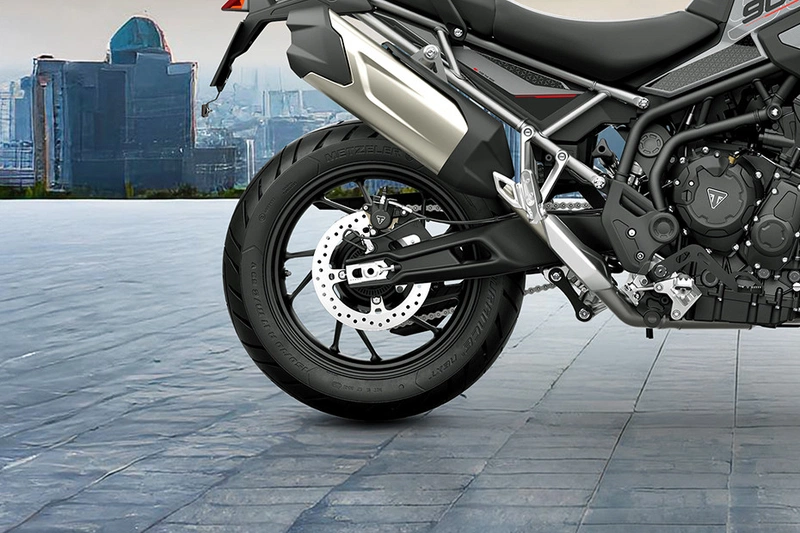 Triumph Tiger 900