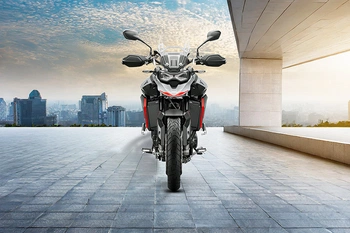 Triumph Tiger 900