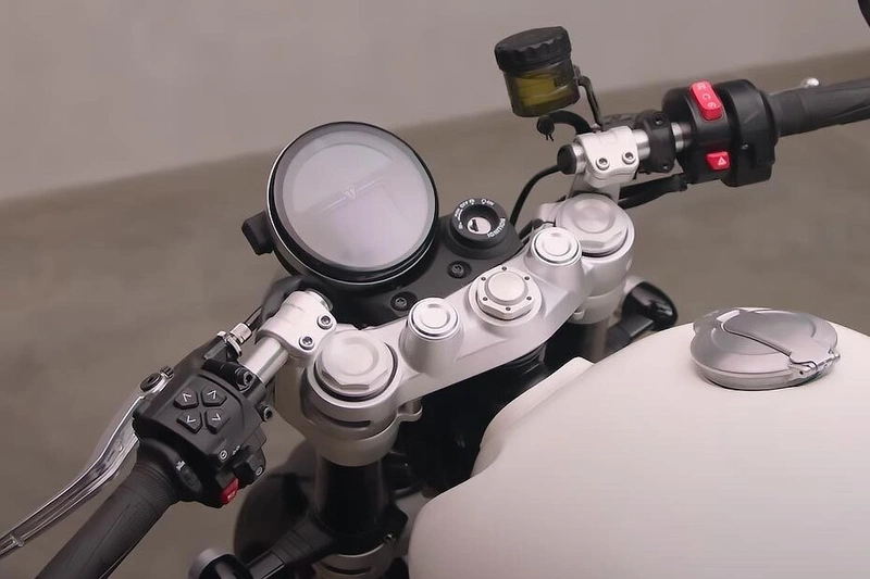 Triumph Speed Twin 1200