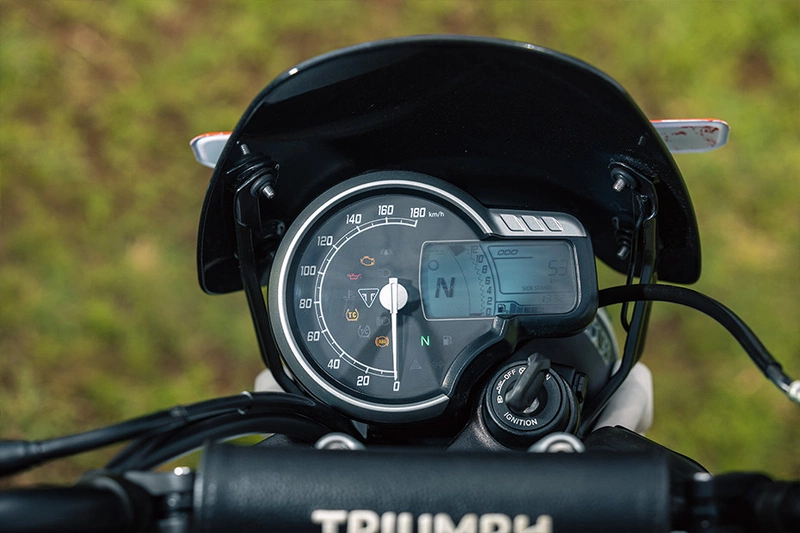 Triumph Scrambler 400 XC