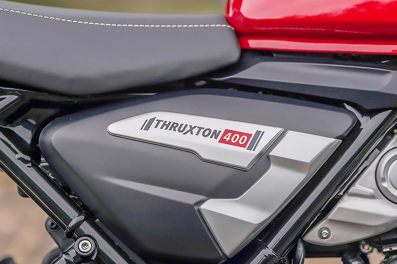 Triumph Thruxton 400