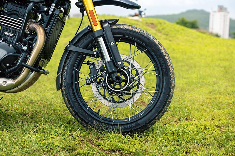 Triumph Scrambler 400 XC