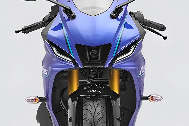 Yamaha R15 V4