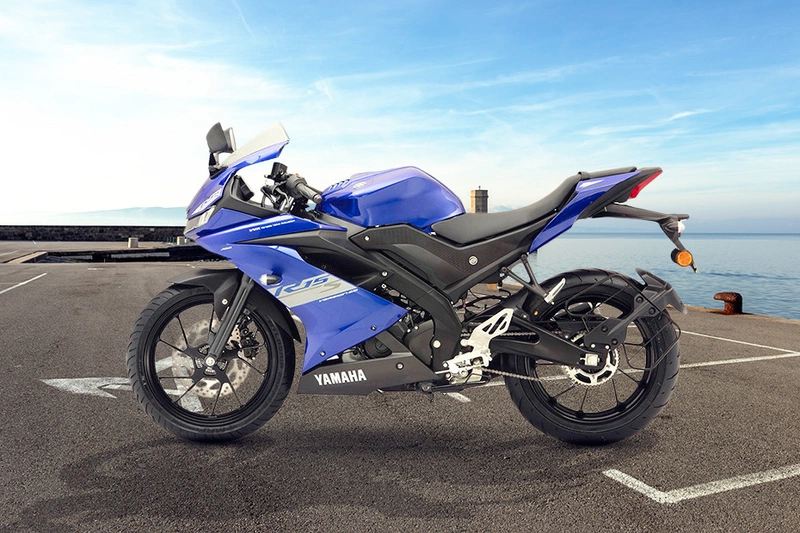 Yamaha R15S