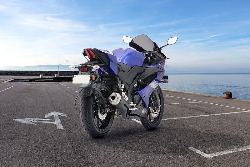 Yamaha R15S