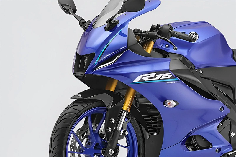 Yamaha R15 V4