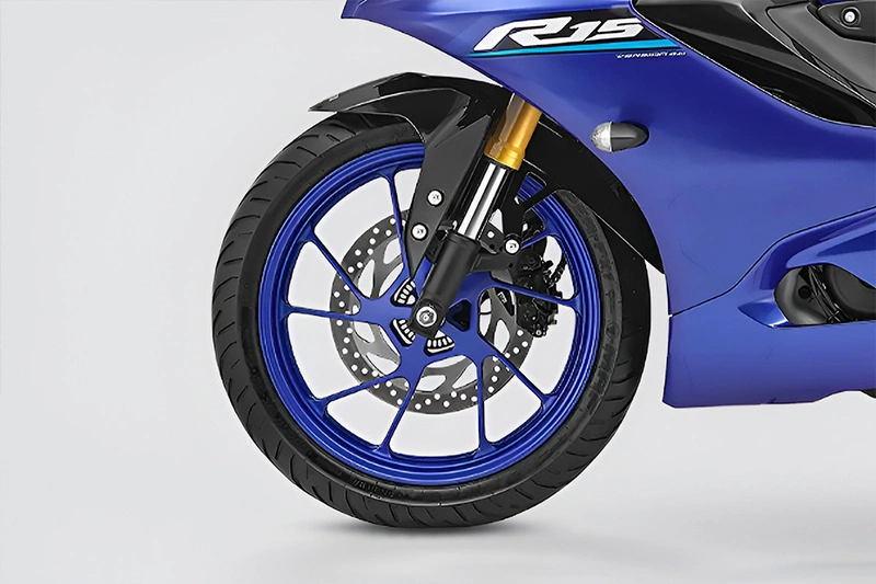 Yamaha R15 V4