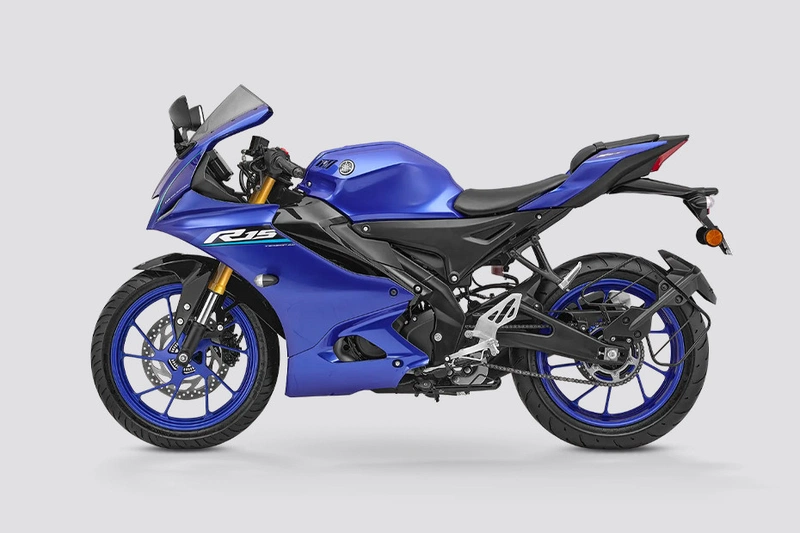 Yamaha R15 V4