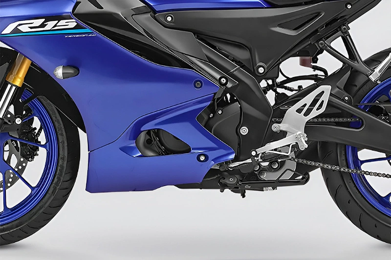 Yamaha R15 V4
